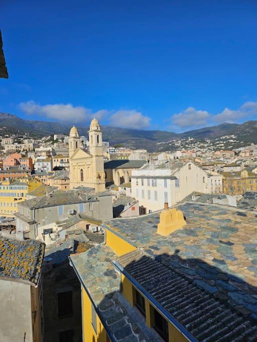 Avec Grande Terrasse * Bastia (Corsica)